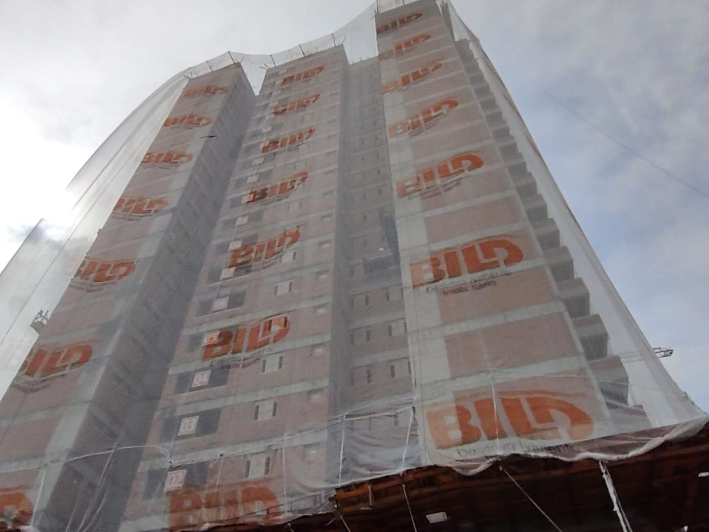 BILD — torre residencial